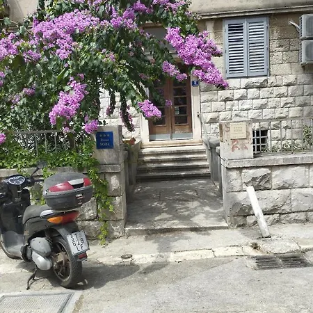 Bugenvilija * Split